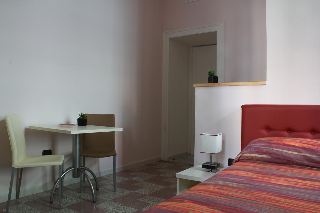 Bed & Breakfast San Francesco Салерно Стая снимка